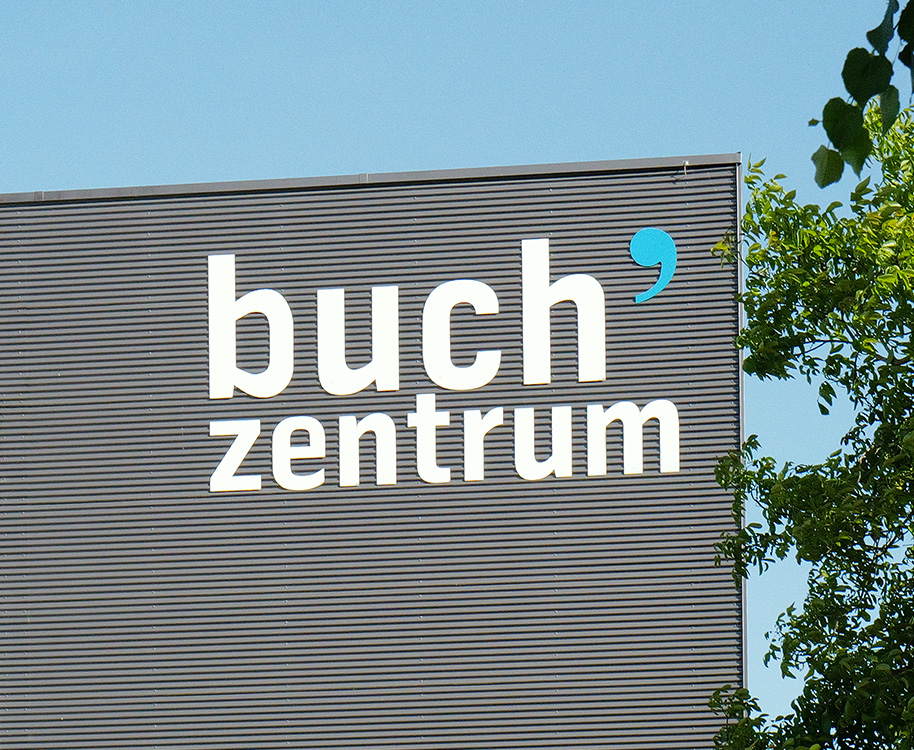 Gebäudebeschriftung & Signaletik Buchzentrum