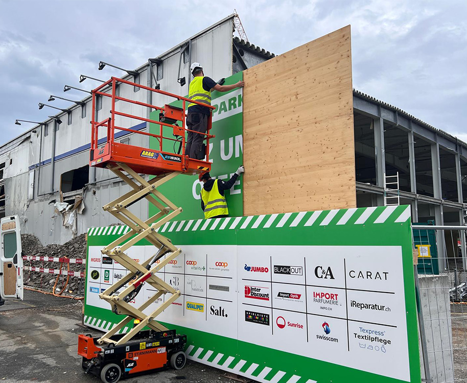 Baustelle mit Auftritt